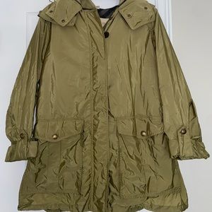 Burberry Raincoat - NWOT